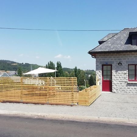 Gîte de Granit Noir Besse-et-Saint-Anastaise Extérieur photo