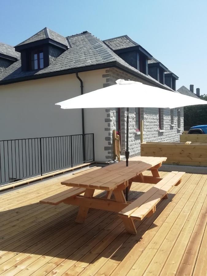 Gîte de Granit Noir Besse-et-Saint-Anastaise Extérieur photo